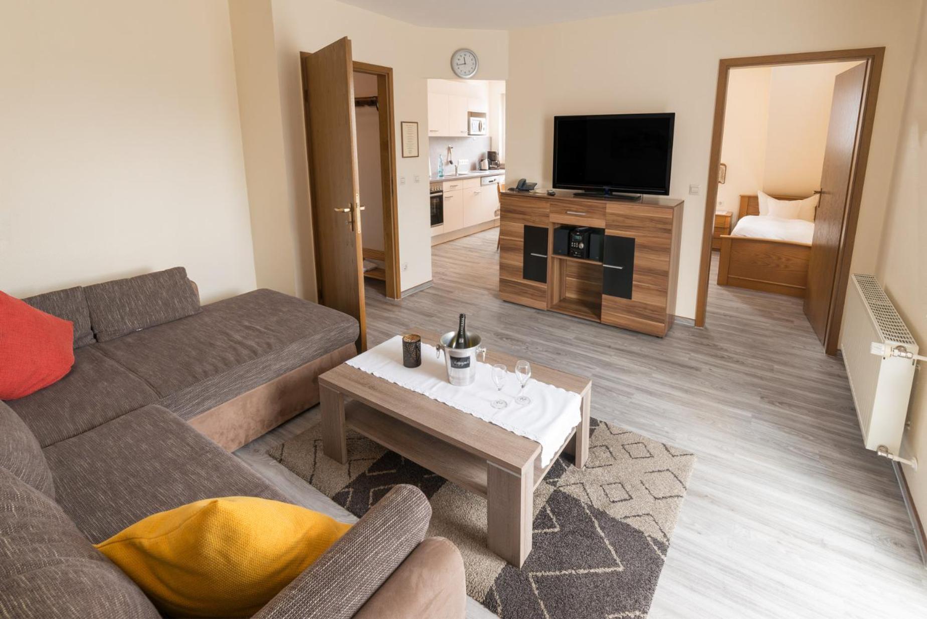 Gasthof-Ferienwohnung Zur Zweere Willingen  Bagian luar foto