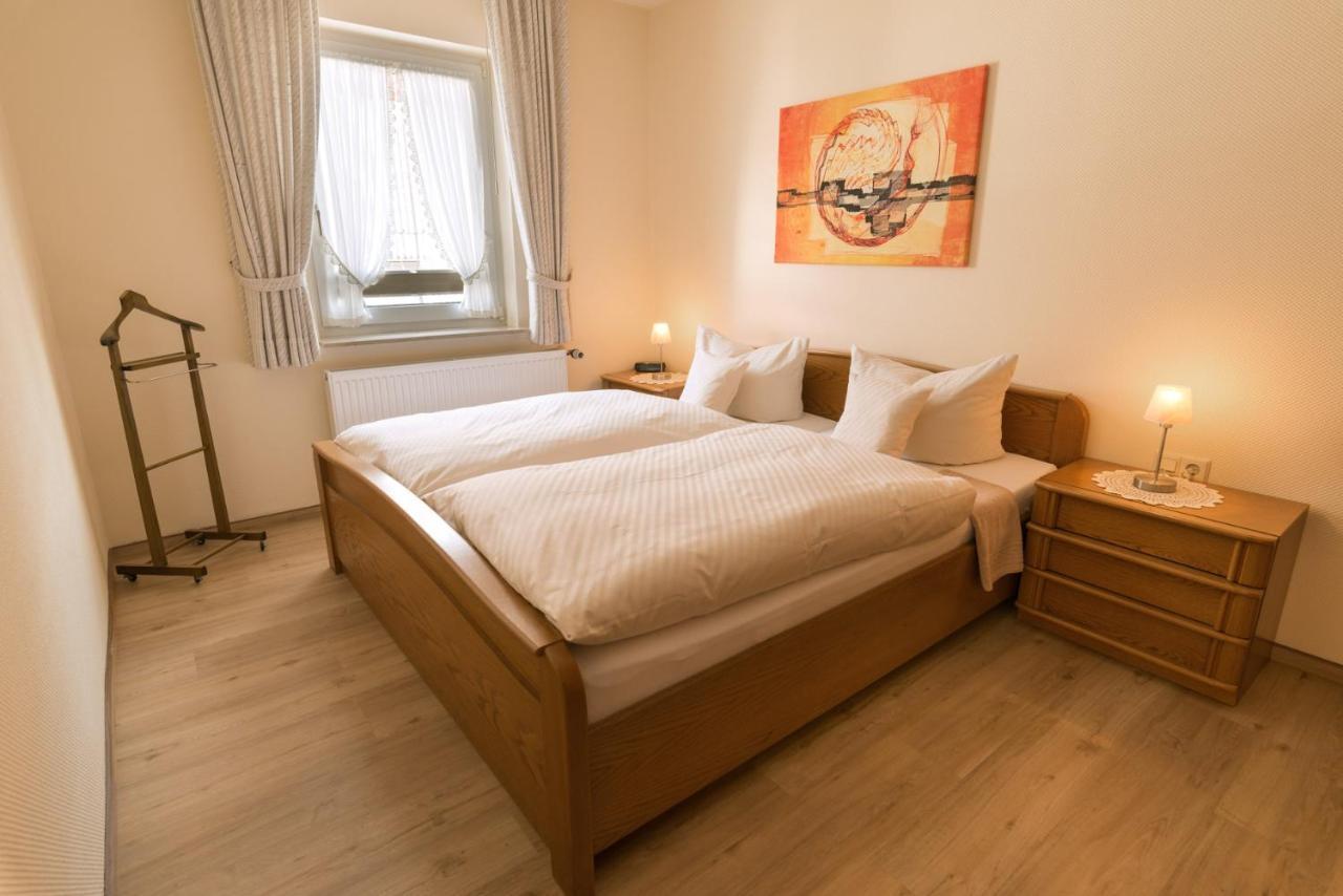 Gasthof-Ferienwohnung Zur Zweere Willingen  Bagian luar foto