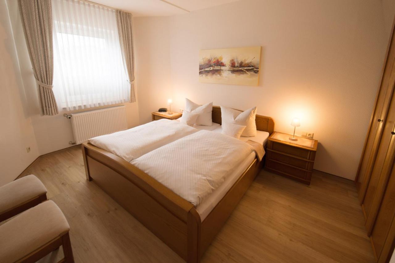 Gasthof-Ferienwohnung Zur Zweere Willingen  Bagian luar foto